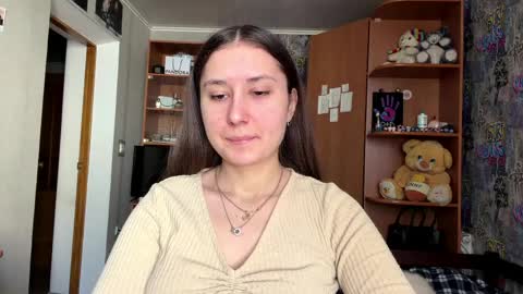 Snapshot of adeleapel chatting on 1, 4, 2026 Poly online show from 1, 4, 2026