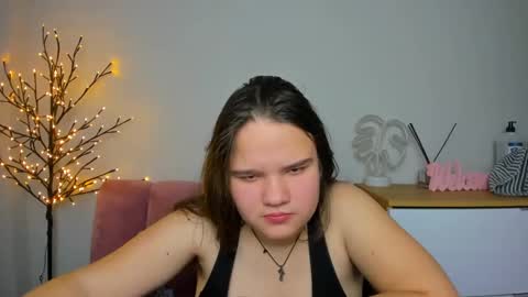 adelecruzz online show from 12, 2, 2025