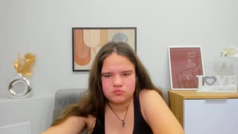 adelecruzz online show from 26, 2, 2025