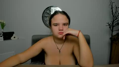 adelecruzz online show from 16, 11, 2025