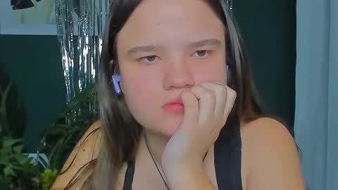 Snapshot of adelecruzz chatting on 17, 3, 2026 adelecruzz online show from 17, 3, 2026