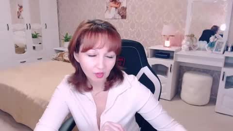 AdeleMoran online show from 26, 1, 2025