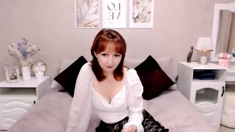 AdeleMoran online show from 17, 9, 2025