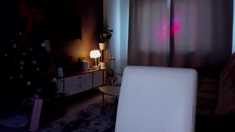 Adele Shine online show from 3, 2, 2026