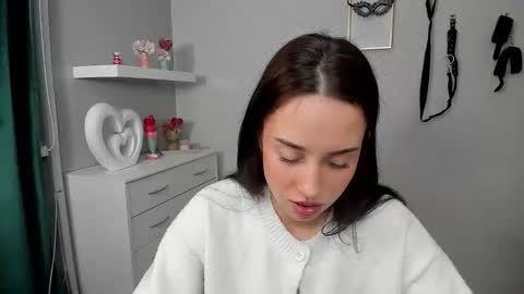 Snapshot of adelesolo chatting on 2, 4, 2026 Adele online show from 2, 4, 2026