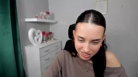 Snapshot of adelesolo chatting on 3, 4, 2026 Adele online show from 3, 4, 2026