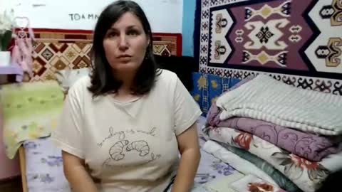 Snapshot of adelineblueeyes chatting on 24, 11, 2025 Larisa online show from 24, 11, 2025