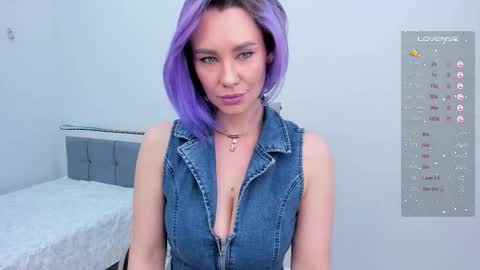 Selena online show from 6, 2, 2026