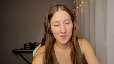 Snapshot of adellqueen chatting on 20, 12, 2024 Adell online show from 20, 12, 2024