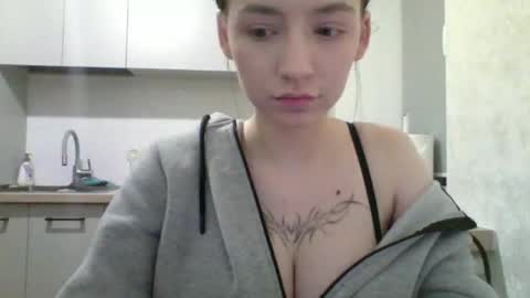 Snapshot of adelya_meow chatting on 19, 10, 2025 adelya_meow online show from 19, 10, 2025