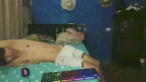 Snapshot of adonis5_ chatting on 23, 12, 2025 Adonis online show from 23, 12, 2025