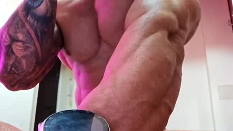 Adonis online show from 18, 2, 2026