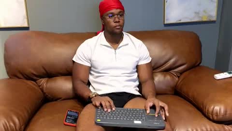 Adonis Knight  online show from 31, 1, 2025