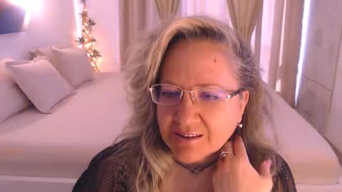 Cryna online show from 1, 11, 2025