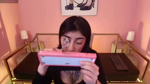 Adri  online show from 12, 9, 2025