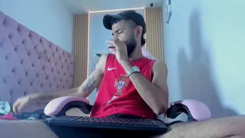 adri_sexboy229 online show from 1, 10, 2025