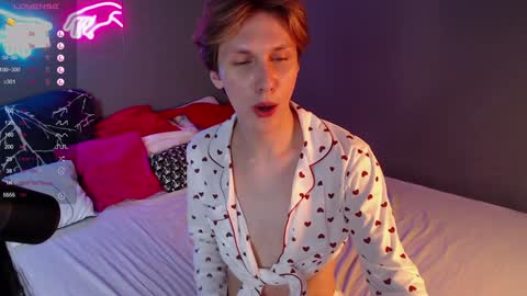 Adrian online show from 11, 1, 2025