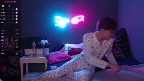 Adrian online show from 23, 1, 2025