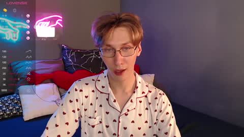 Adrian online show from 28, 1, 2025