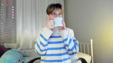 Adrian online show from 6, 2, 2025