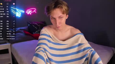 Adrian online show from 1, 3, 2025