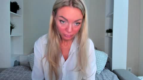 Adriana online show from 17, 1, 2025