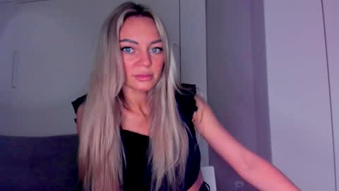 Adriana online show from 29, 1, 2025