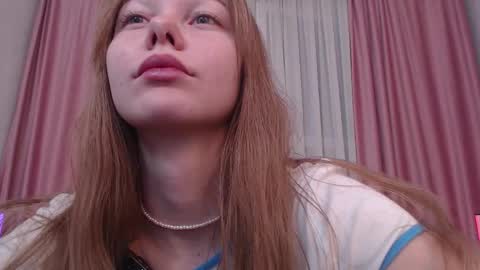 Snapshot of adriana_meow246 chatting on 26, 11, 2025 Adriana online show from 26, 11, 2025