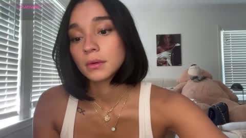 Adrianna  online show from 9, 9, 2025