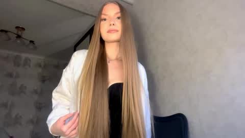 Caroline online show from 17, 3, 2026