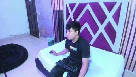 adrianwalkerr online show from 5, 4, 2026