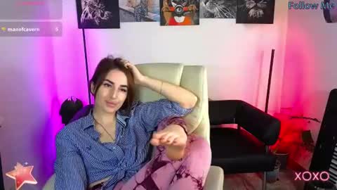 Adriana online show from 7, 3, 2025
