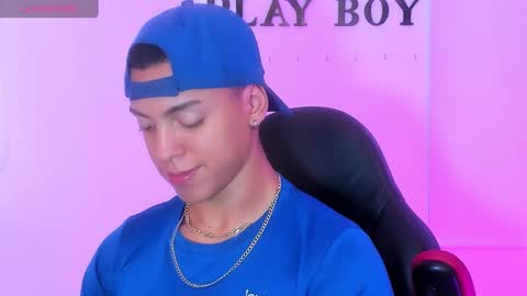 Snapshot of adriianlopez chatting on 3, 12, 2024 Adrian Lopez online show from 3, 12, 2024