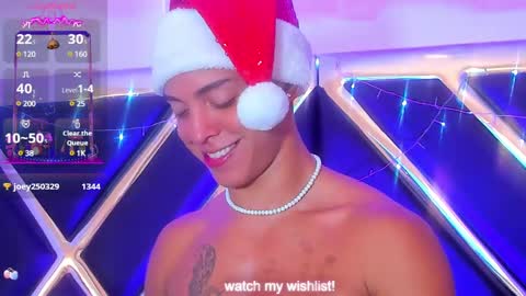 Snapshot of adriianlopez chatting on 19, 12, 2024 Adrian Lopez online show from 19, 12, 2024