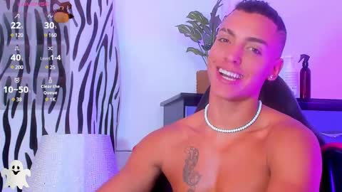 Snapshot of adriianlopez chatting on 30, 12, 2024 Adrian Lopez online show from 30, 12, 2024