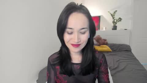 Aenie online show from 7, 11, 2025