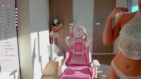 Naomi My instagram account - teasing naomi online show from 12, 10, 2025