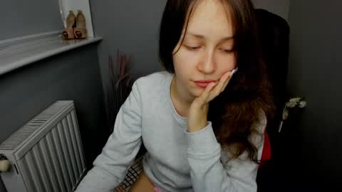 Snapshot of afinacutie chatting on 8, 2, 2025 Afina online show from 8, 2, 2025