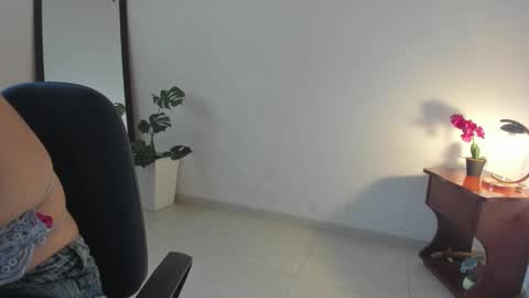 Snapshot of afrodita3123 chatting on 17, 9, 2025 Lorena online show from 17, 9, 2025