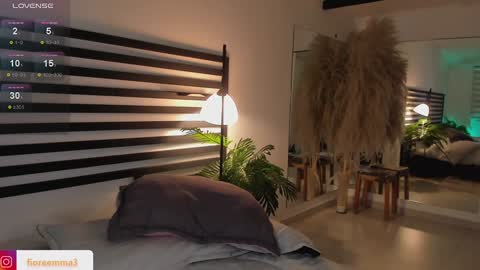 Emma online show from 24, 12, 2024