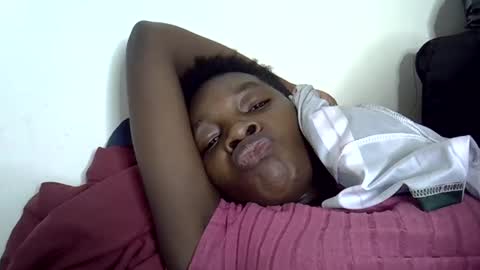 pink  and josphen online show from 27, 1, 2025