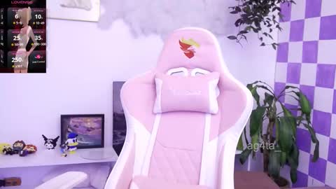 Snapshot of ag4ta_ chatting on 1, 11, 2025 Agata online show from 1, 11, 2025