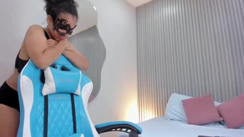 A G A T A  online show from 29, 10, 2025