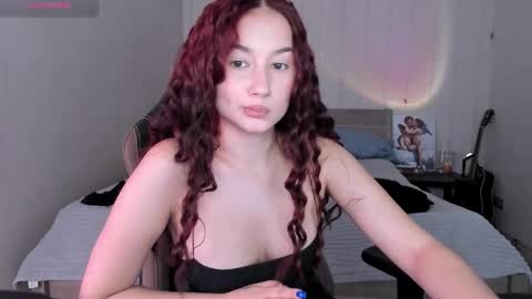 Snapshot of agata_cherry chatting on 17, 9, 2025 Eva online show from 17, 9, 2025