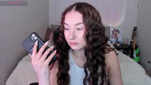 Snapshot of agata_cherry chatting on 20, 10, 2025 Eva online show from 20, 10, 2025