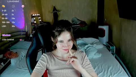 agata_in_wonderland online show from 16, 9, 2025