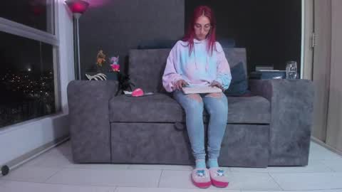 Agata Collinss online show from 14, 2, 2025