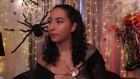 Snapshot of agatha_collinss chatting on 8, 10, 2025 Val inst agatha clls online show from 8, 10, 2025