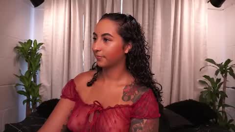 Snapshot of agatha_collinss chatting on 12, 11, 2025 Val inst agatha clls online show from 12, 11, 2025