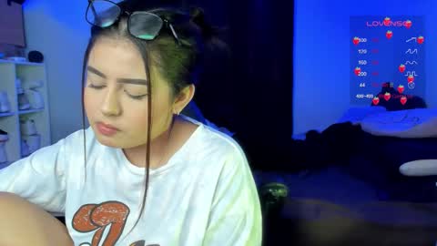 Snapshot of agatha_riccie chatting on 16, 10, 2025 Cat online show from 16, 10, 2025